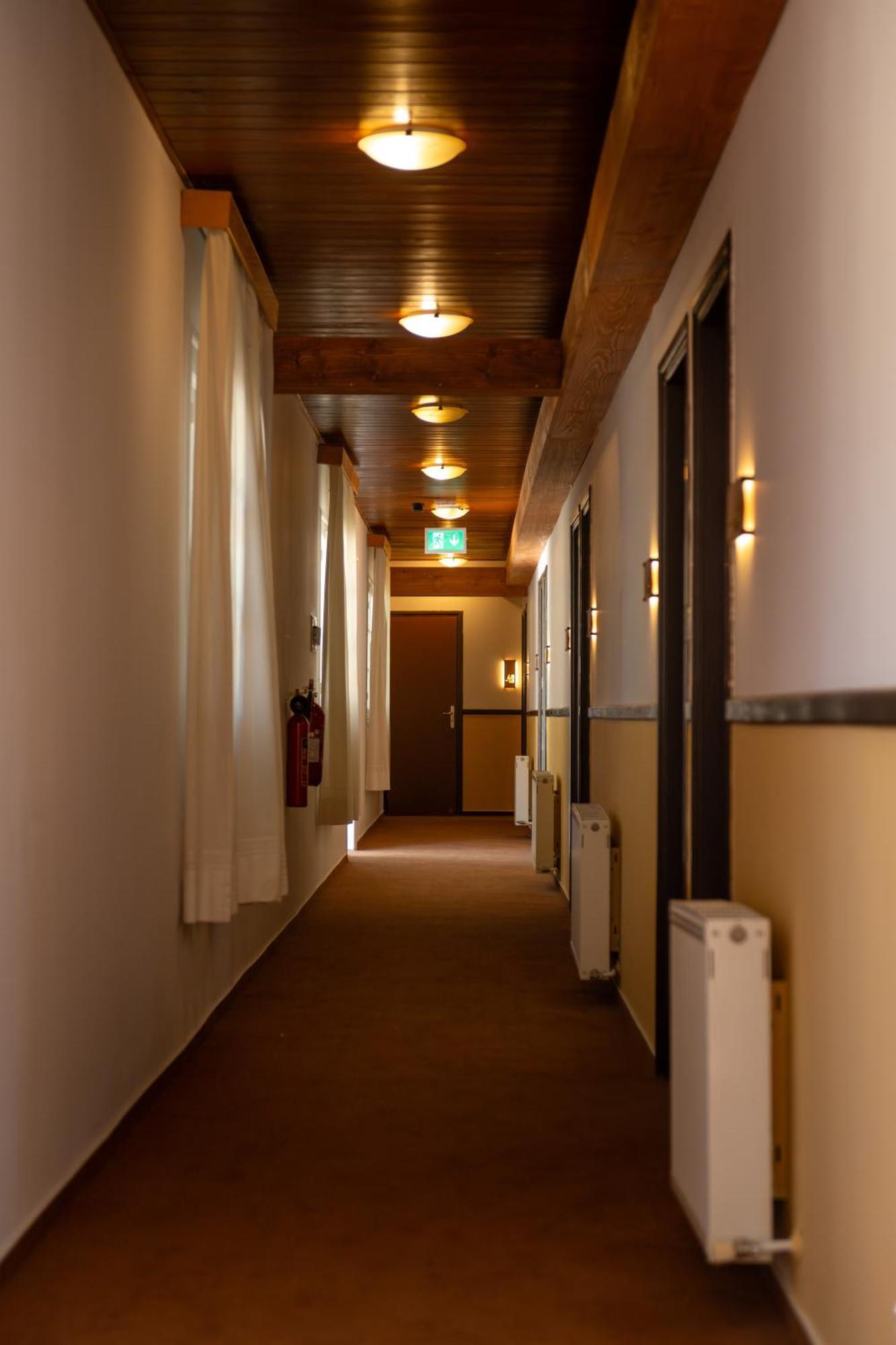 New Helvetia Hotel Platres Eksteriør billede