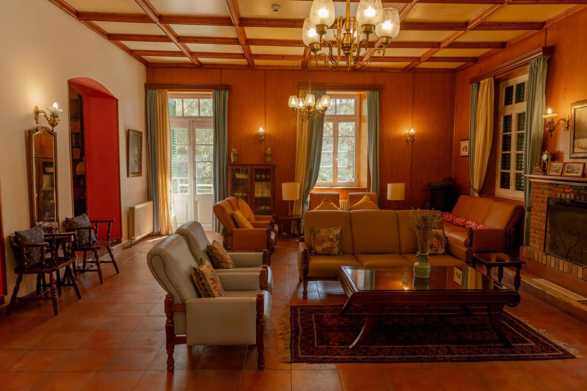 New Helvetia Hotel Platres Eksteriør billede