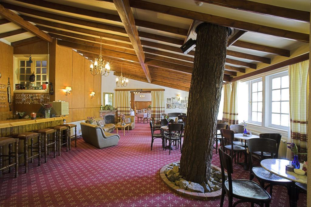 New Helvetia Hotel Platres Eksteriør billede